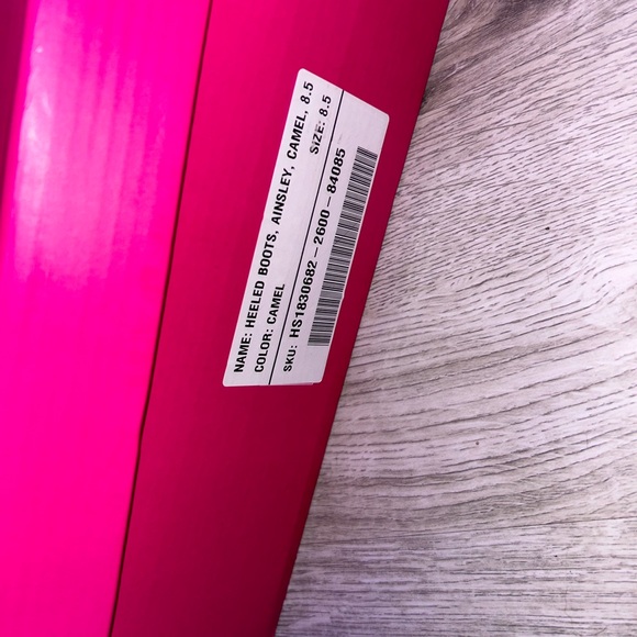 Size 8.5 Boots SHOEDAZZLE - Picture 7 of 8